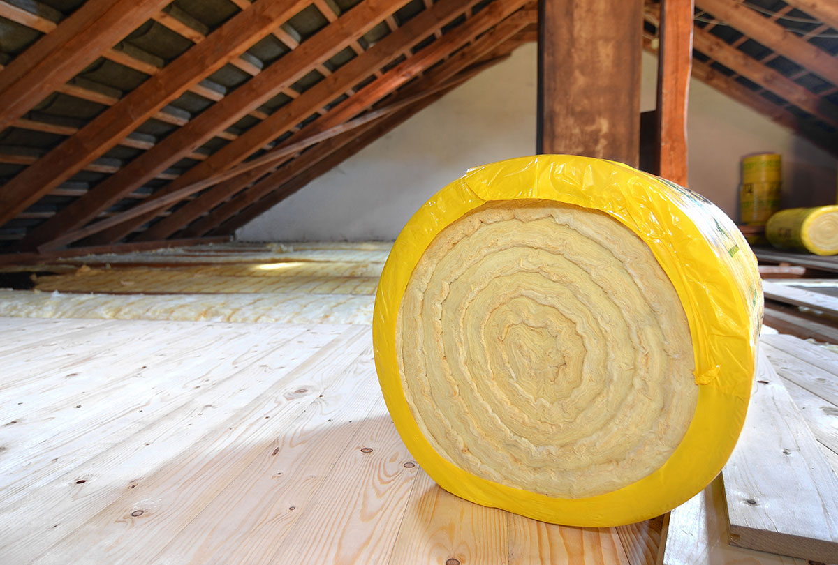 remove old attic insulation
