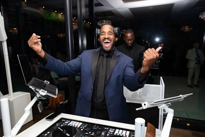 How Do You Read the Dance Floor